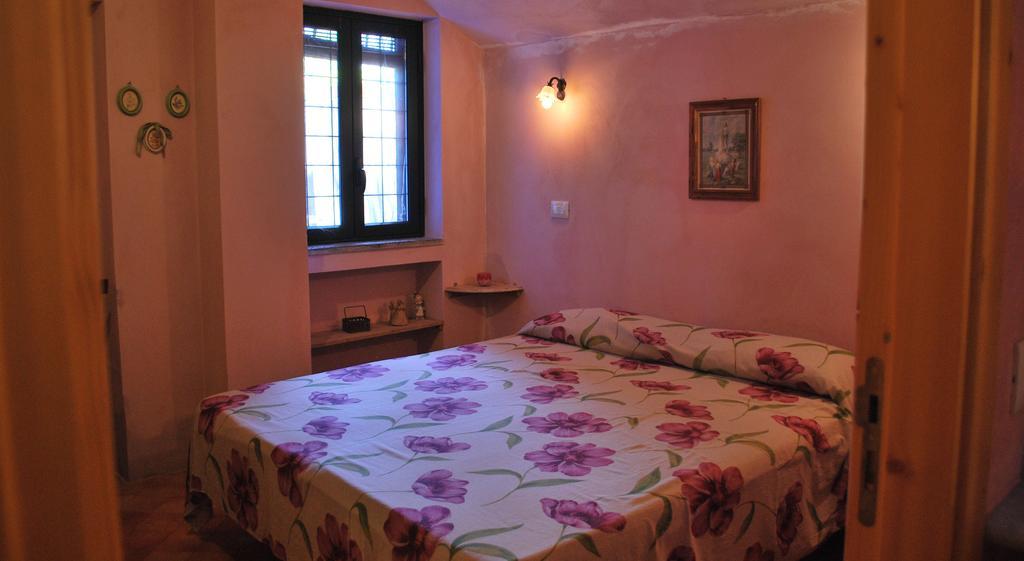 Case Vacanze Fossanave Santa Tecla Rum bild